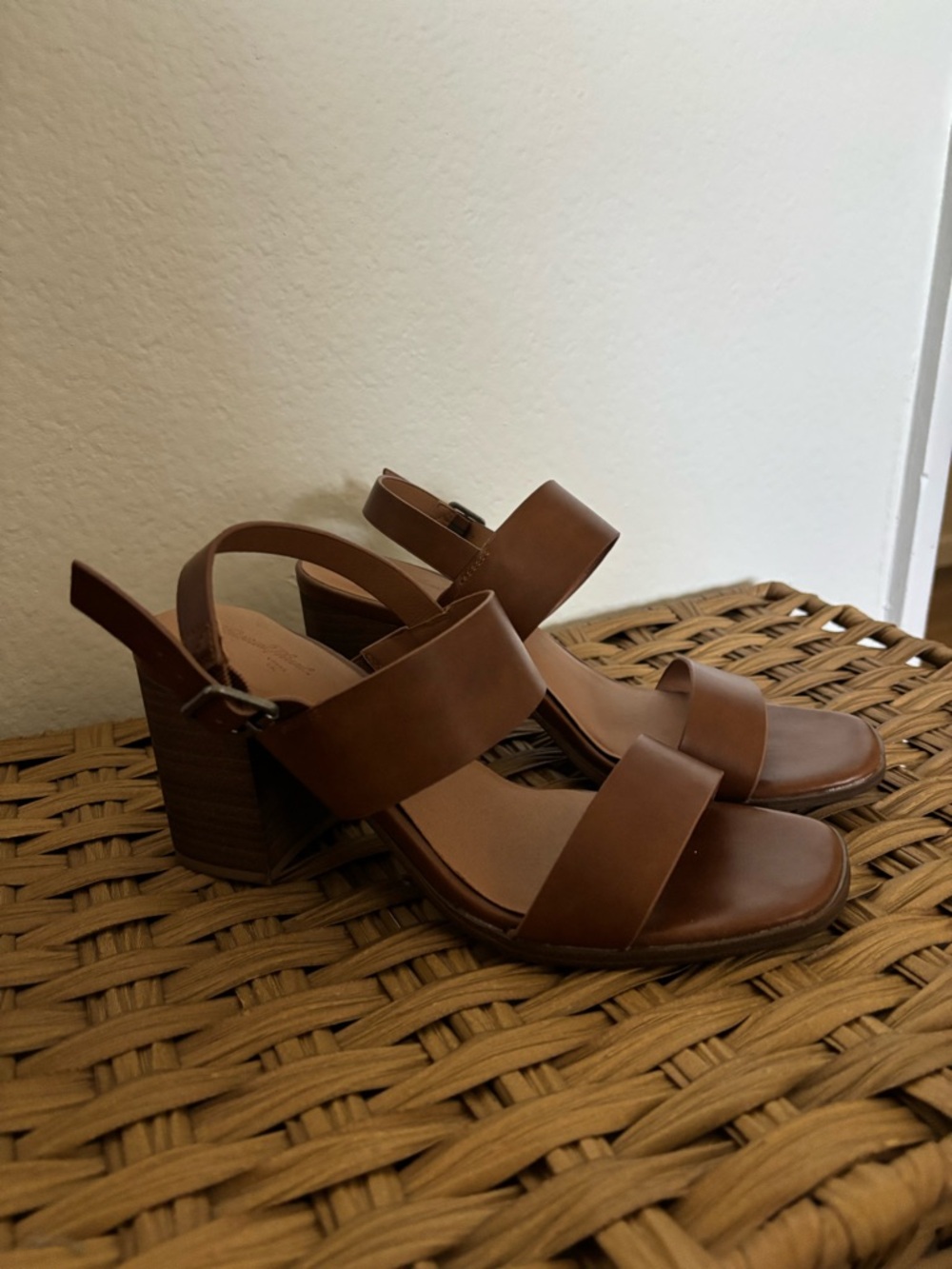 Universal Thread Brown Block Heel